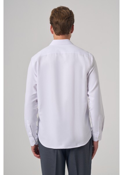 Erkek Beyaz Polyester Trend Desenli Dynamic Fit Italyan Yaka Gömlek indirimleri