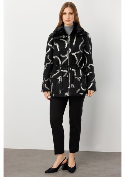 Kadın Büyük Beden Kapak Cepli Desenli Kaban 6301 Siyah fırsatları