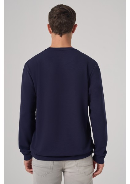 Erkek Lacivert Trend Baskılı Bisiklet Yaka Sweatshirt indirimleri