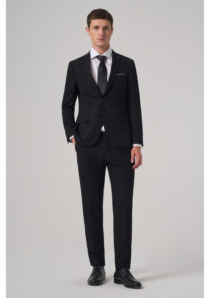 Erkek Siyah Yünlü Trend Düz Slim Fit Sivri Yaka Takım Elbise modelleri