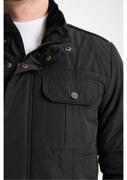 Erkek Siyah Kapüşonsuz Içi Kürklü Mont