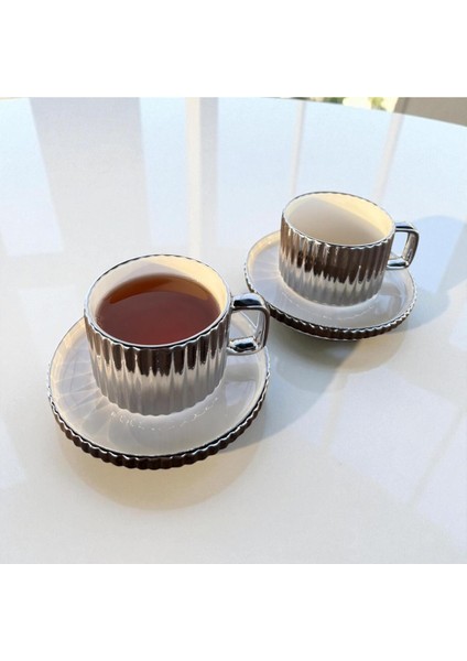 Homeinn Modern Çizgili 2'li Porselen Çay Fincan Takımı – Silver Renk, Sunum Tabağıyla, Şık ve Zarif Tasarım fırsatları