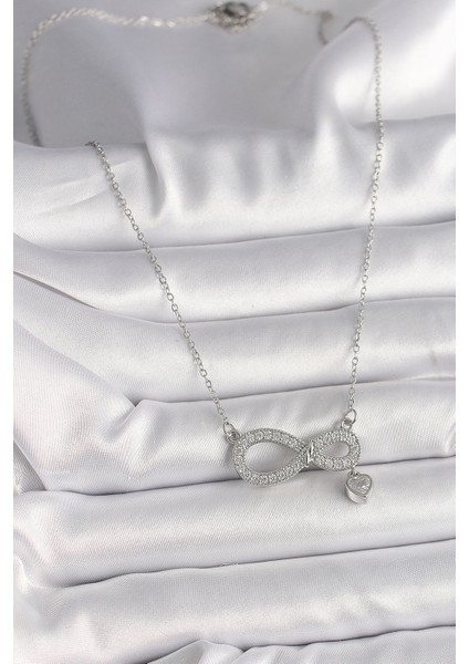 316L Çelik Gümüş Renk Zincir Zirkon Taşlı Sonsuzluk Model Taşlı Kalp Detay Kadın Kolye - TJ-BKO9801