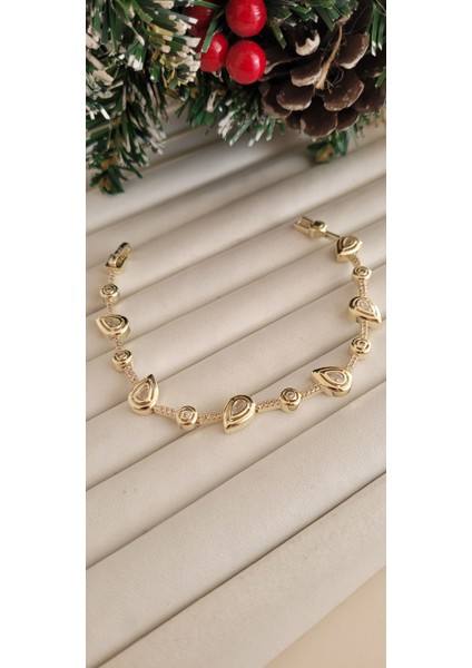 Özel Seri Beyaz Taşlı Badem Bileklik modelleri