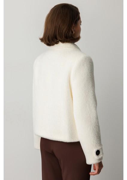 Kadın Kolu Apoletli Kapak Cepli Mont 6111 Ekru fırsatları