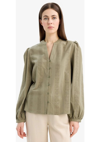 Regular Fit Bisiklet Yaka Brode Uzun Kollu Gömlek