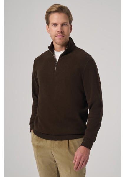 Erkek Kahve Fermuarlı Bato Yaka Dynamic Fit Sweatshirt