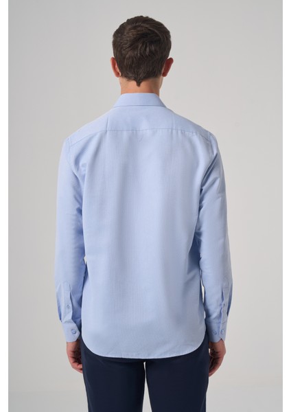 Erkek Mavi Polyester Trend Desenli Dynamic Fit Italyan Yaka Gömlek indirimleri