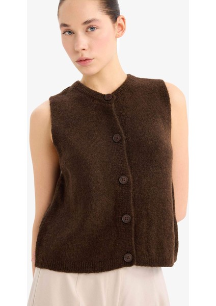 Regular Fit V Yaka Cepli Düğmeli Triko Yelek