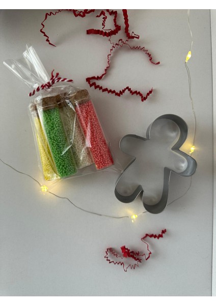 Yılbaşı Çocuk Etkinlik ve Aktivite Kutusu | Yeni Yıl Boyama, Oyun ve Eğlence Seti (Puzzle, Boyama, Yapıştırma ve Kurabiye Süsleme) fırsatları