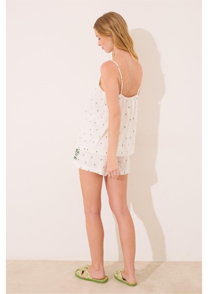 Askılı Şortlu Pijama Takımı fırsatları