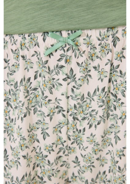 Çiçek Desenli Pijama Takımı