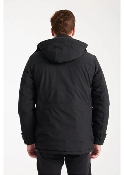 Erkek Siyah Çıkarılabilir Kapüşonlu Spor Mont
