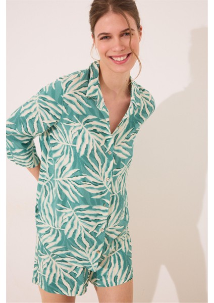 Yaprak Desenli Gömlek Yaka Şortlu Pijama Takımı modelleri