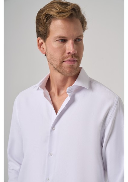 Erkek Beyaz Polyester Trend Desenli Dynamic Fit Italyan Yaka Gömlek modelleri