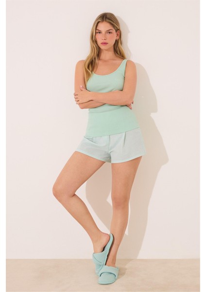 Yeşil U Yaka Şortlu Pijama Takımı modelleri
