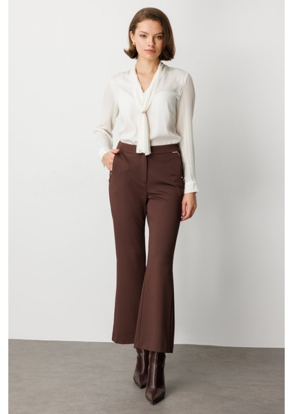 Zincir Aksesuarlı Bol Paça Pantolon 1021-26K fiyatları