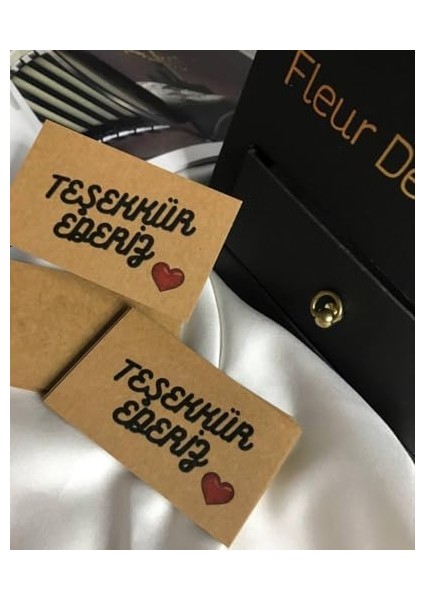 Kırmızı Kalp Teşekkür Ederiz Tebrik Kartı E Ticaret Hediye Kartı Müşteri Memnuniyeti Card 8x5 Cm- 20 Adet