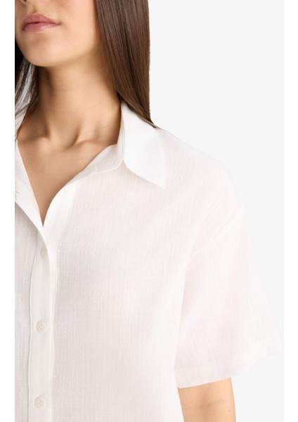 Oversize Geniş Kalıp Basic Düz Beyaz Kısa Kollu Gömlek A9135AX25SM