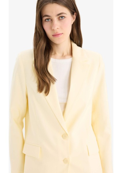 Afra x DeFacto Loose Fit Kruvaze Yaka Düğmeli Blazer Ceket Z8276AZ25SP