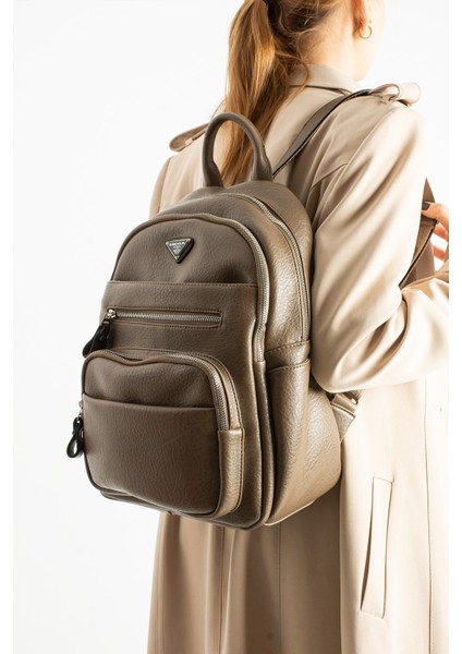 Unisex Suni Deri Sırt Çantası – Çok Bölmeli, Suya Dayanıklı, Geniş Hacimli Günlük ve Seyahat Çantası