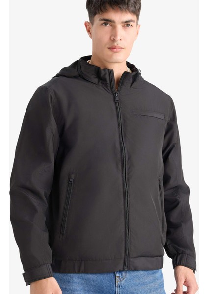 Su İtici Regular Fit Dik Yaka Astarlı Gizli Kapüşonlu Fermuarlı Cepli Mevsimlik Baharlık Mont D7669AX25AU