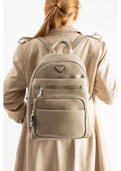 Unisex Suni Deri Sırt Çantası – Çok Bölmeli, Suya Dayanıklı, Geniş Hacimli Günlük ve Seyahat Çantası