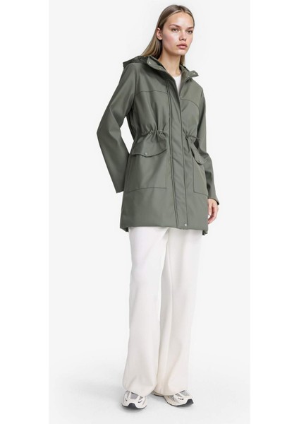 Regular Fit Kapüşonlu Suni Deri Yağmurluk E8575AX25WN