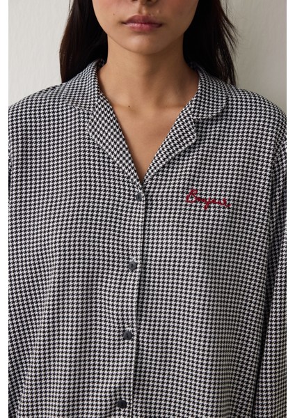 Siyah Bonjour Ekoseli Nakış Detaylı Gömlek Yaka Pijama Takımı