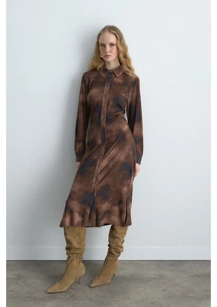 Batik Desenli Suni Süet Uzun Elbise - Haki