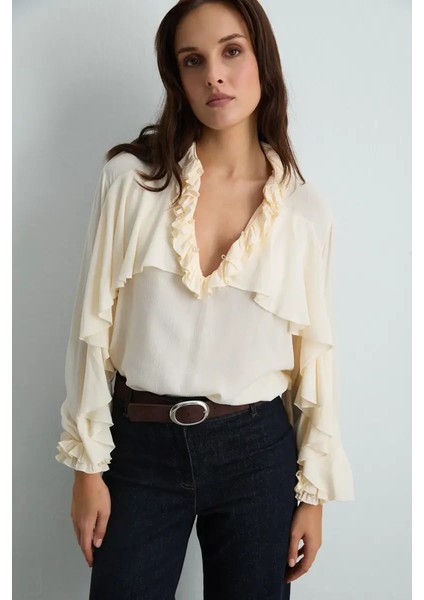 Anka Koleksiyonu Volanlı Viskon Gömlek - Ekru