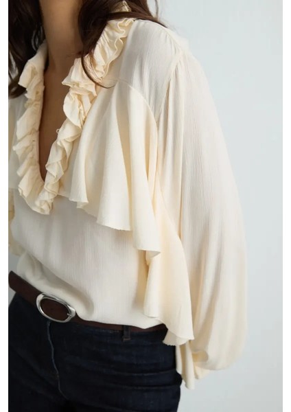 Anka Koleksiyonu Volanlı Viskon Gömlek - Ekru fiyatları