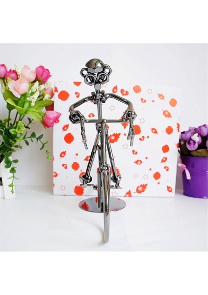 Retro Bisikletçiler Model Demir Sanat Metal Bisiklet Süsleme Bir Adam Binicilik Bisiklet Heykeli Ev Kütüphanesi Masası Dekorasyon (Yurt Dışından) fiyatları