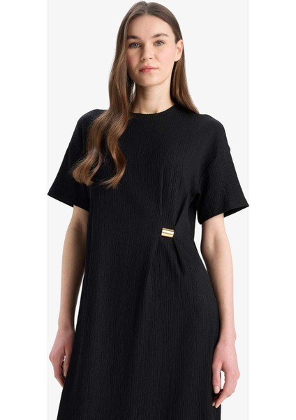 Regular Fit Bisiklet Yaka Basic Düz Bürümcük Kısa Kollu Midi Yazlık Elbise