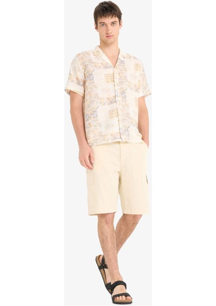 Regular Fit Apaş Yaka Desenli Kısa Kollu Gömlek