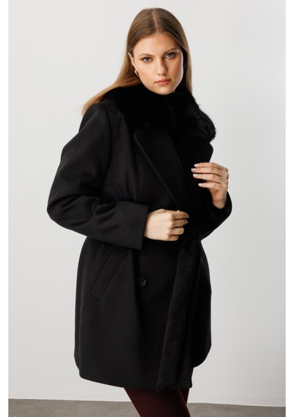 Yakası Kürklü Büyük Beden Kaban 6333-26K fiyatları