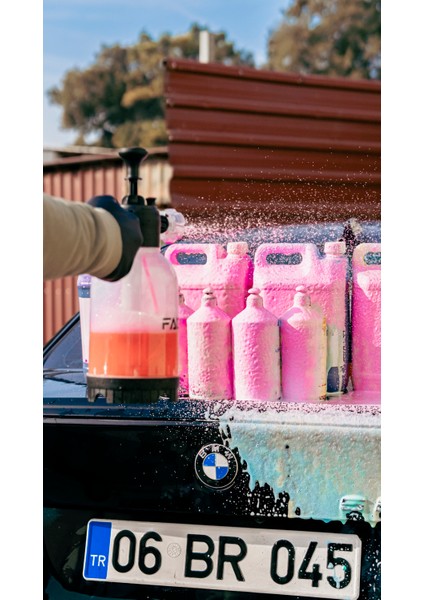 Cherry Touch Pembe Renkli Oto Yıkama Köpüğü Oto Şampuan 1 L indirimleri