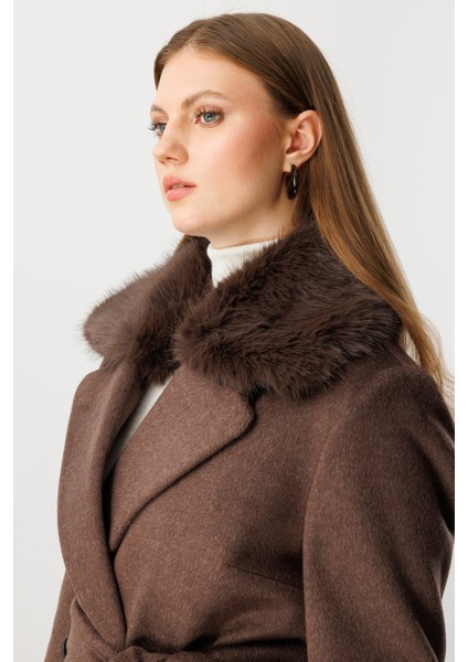 Yakası Kürklü Büyük Beden Kaban 6333-26K indirimleri