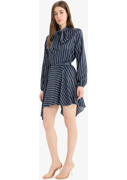 Asimetrik Çizgili Yüksek Bel Saten Mini Etek