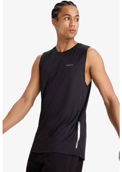 Fit Hızlı Kuruyan Standart Fit Sporcu Bisiklet Yaka Baskılı Atlet