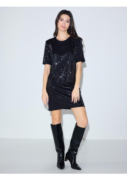 Siyah Rahat Kesim Yuvarlak Yaka Payetli Örme Bluz