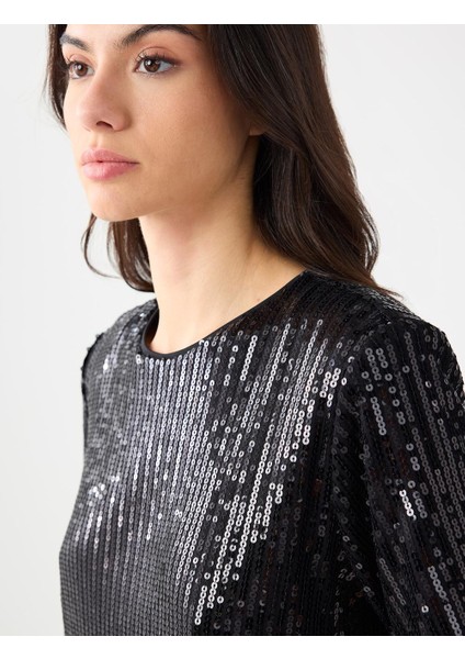Siyah Rahat Kesim Yuvarlak Yaka Payetli Örme Bluz