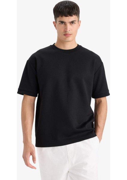 Oversize Geniş Kalıp Bisiklet Yaka Ağır Kumaş Basic Düz Kısa Kollu Tişört