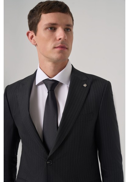 Erkek Siyah Yünlü Trend Çizgili Slim Fit Sivri Yaka Takım Elbise fiyatları