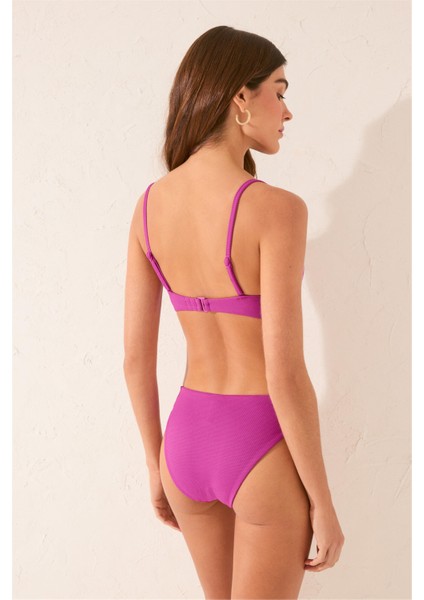 Pembe Klasik Fırfırlı Bikini Altı