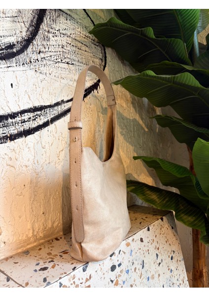 Elaris Süet Omuz Çantası fiyatları