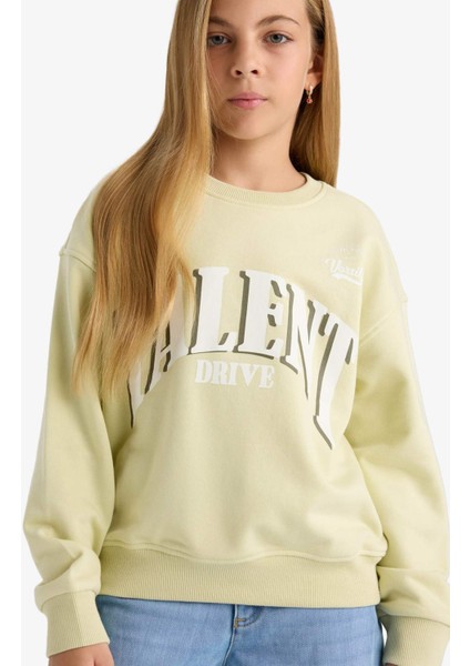 Kız Çocuk Relax Fit Bisiklet Yaka Baskılı Sweatshirt E6760A825AU