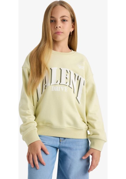 Kız Çocuk Relax Fit Bisiklet Yaka Baskılı Sweatshirt E6760A825AU