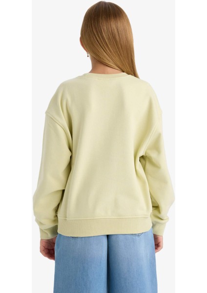 Kız Çocuk Relax Fit Bisiklet Yaka Baskılı Sweatshirt E6760A825AU
