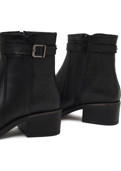 Kadın Siyah Fermuarlı Deri Bot 25WFD360814